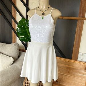 Emerald Sundae White Sequin Halter Dress size 7 preloved